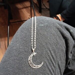 Elegant Silver Crescent Moon Pendant Necklace